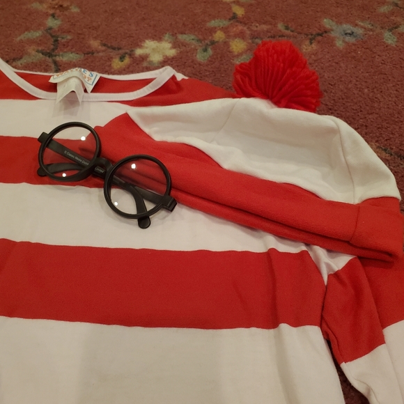 Where's Waldo Adult Costume - Picture 3 of 3